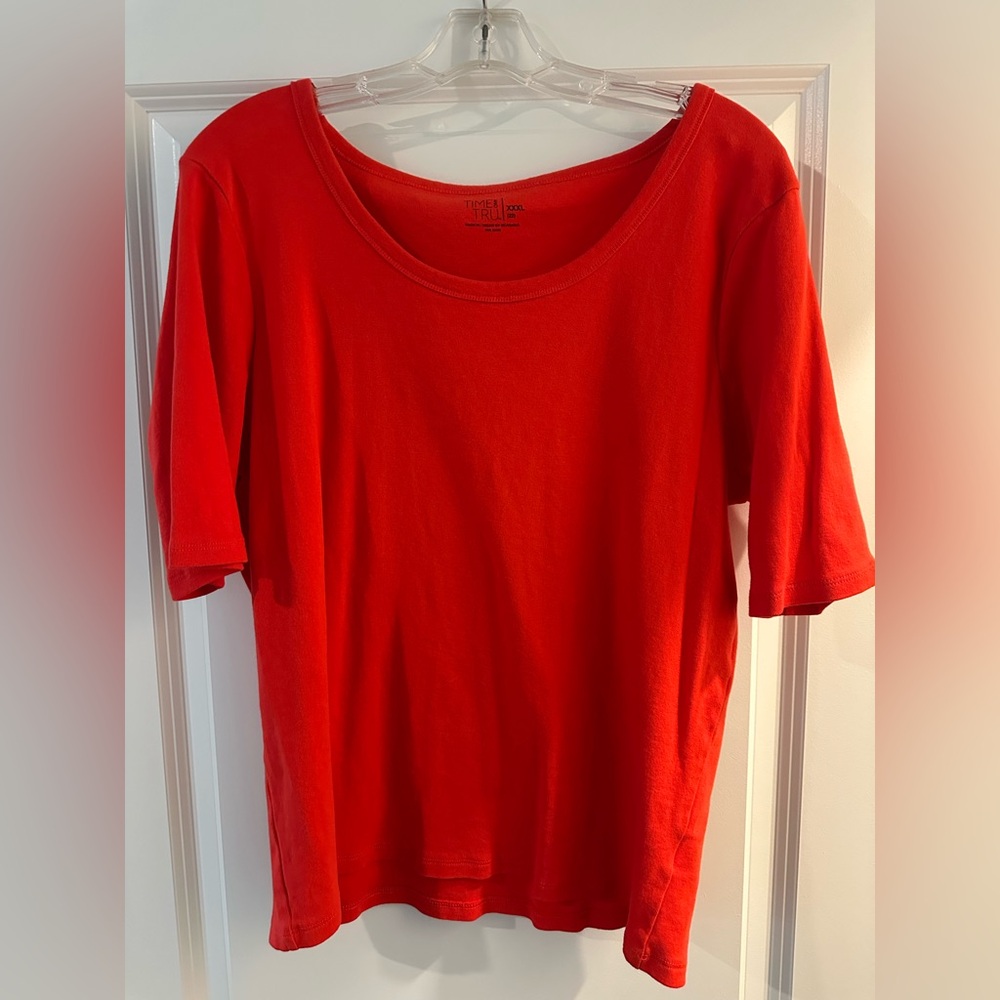 Time and Tru Red Relaxed 3/4 Sleeve T-Shirt Soft Knit Crew Neck Top